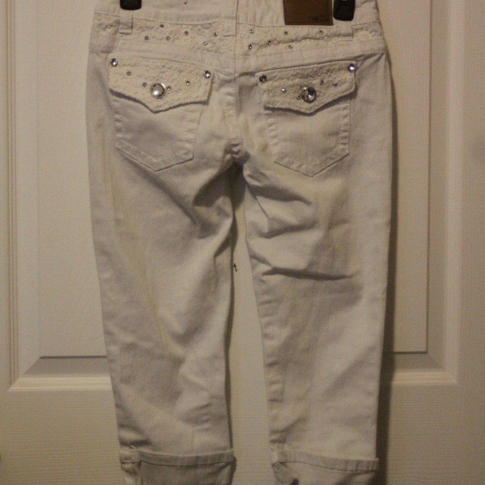 Capri Jeans White (Size 5/6)